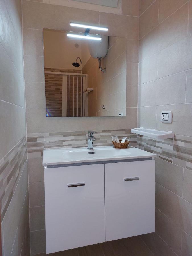 Esther Guest House Castel Volturno Εξωτερικό φωτογραφία