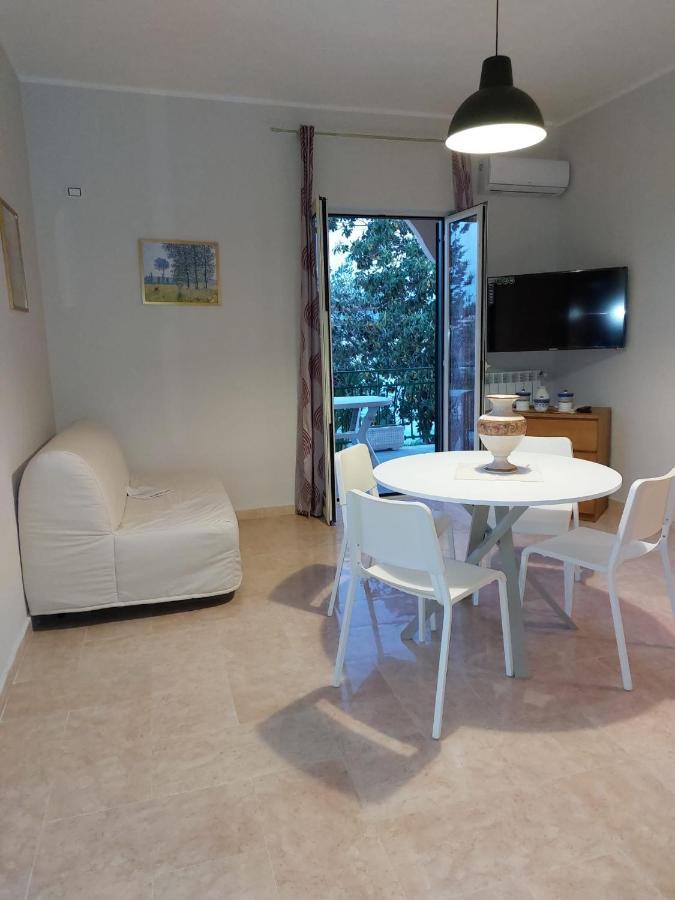 Esther Guest House Castel Volturno Εξωτερικό φωτογραφία