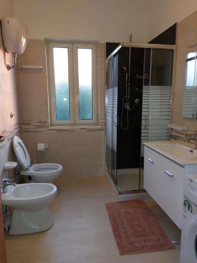Esther Guest House Castel Volturno Εξωτερικό φωτογραφία